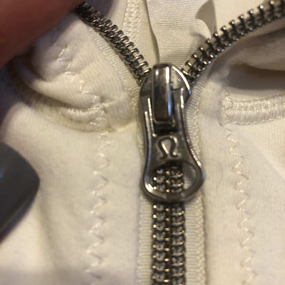 Lululemon Jacket - Picture 5 of 6